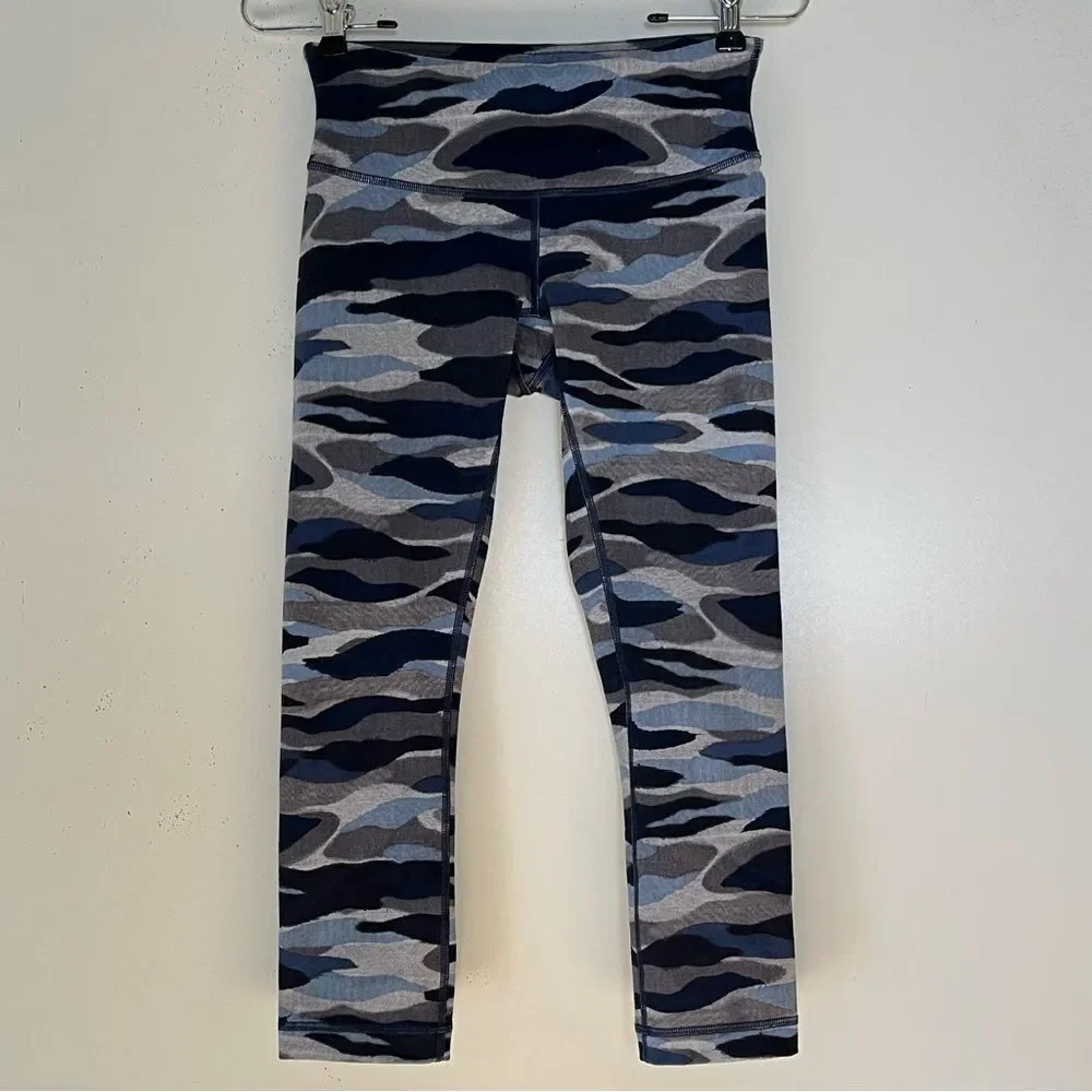 Lululemon Wunder Under Crop III Leggings Blue Camo 22" Inseam Luon Womens Size 4 - Picture 2 of 9